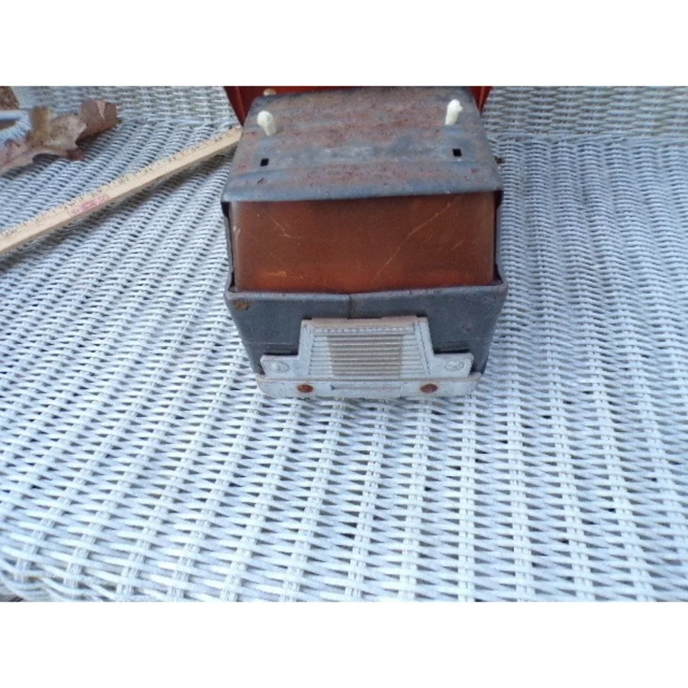 Vintage Pressed Steel International Dump‎ Truck Toy Red Orange Gray 98 Dumpster